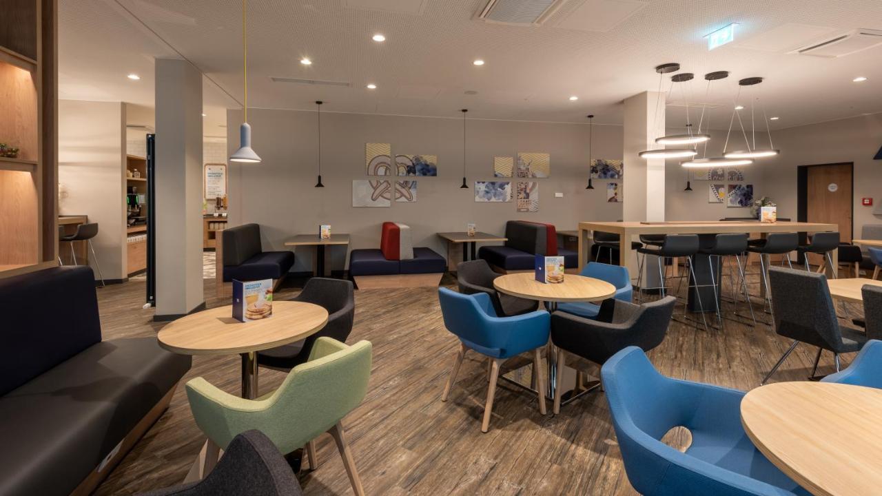 Holiday Inn Express - Munich North By Ihg Экстерьер фото
